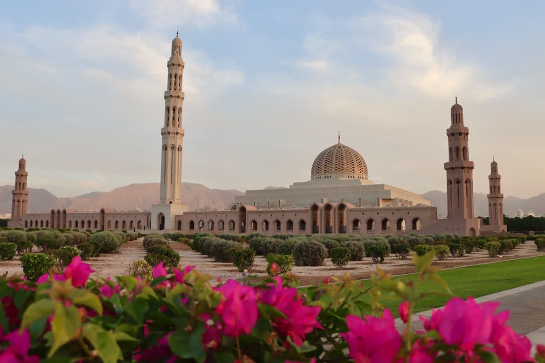 Oman Culture Guide - Traditions at Sultan Qaboos Grand Mosque